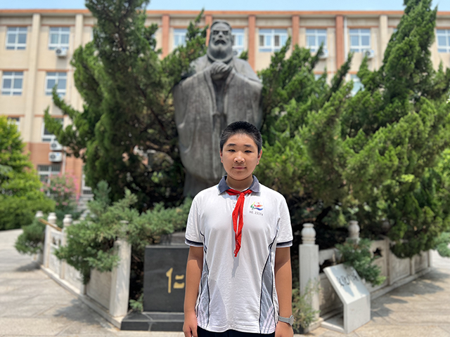 初一3班-炫彩少年——张家宁.png