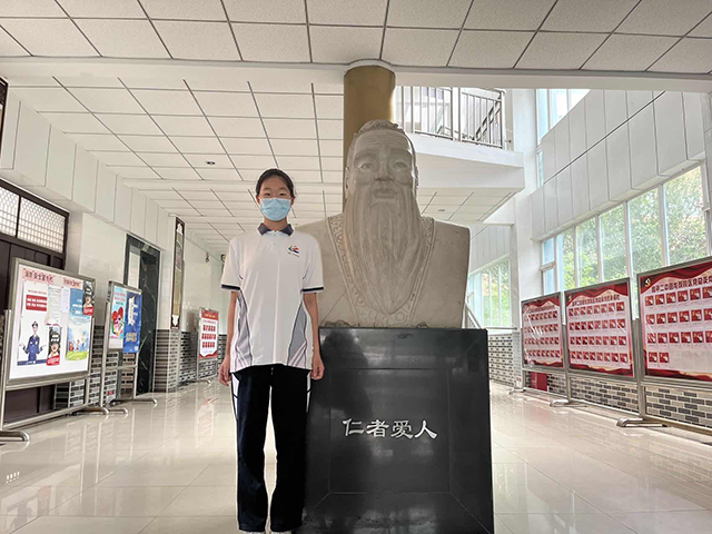 初一19班李赫萱.png