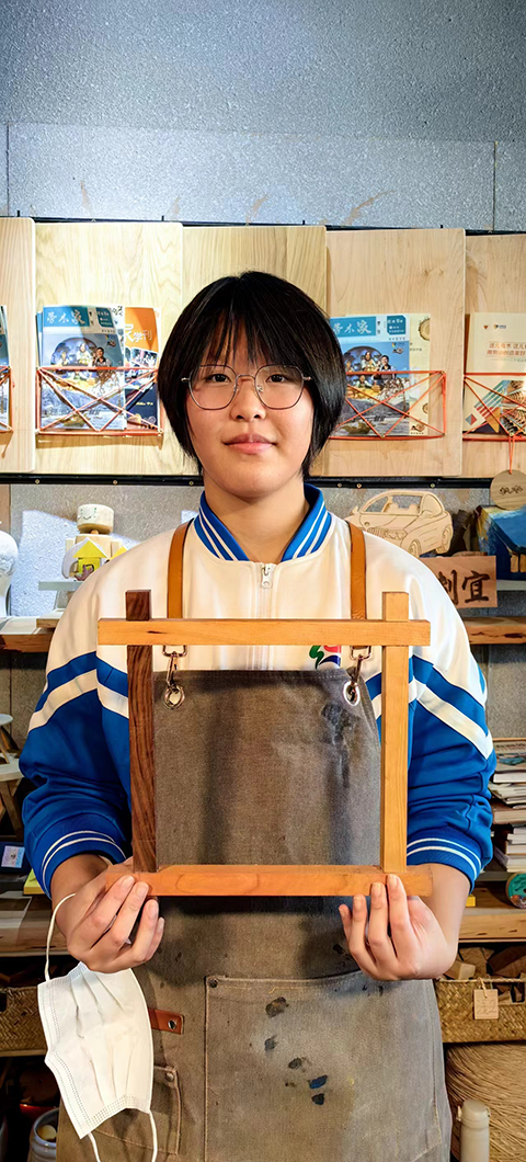 初二1张依琳.png