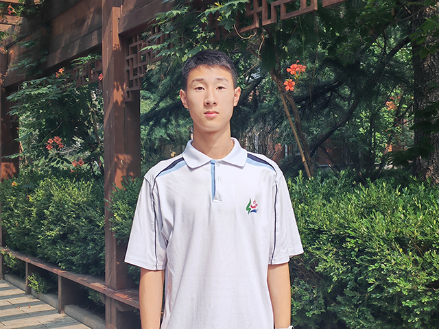 高二4班炫彩少年赵佳琪.png