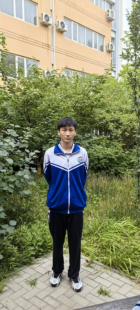 博学少年  高一11班崔颢轩.png