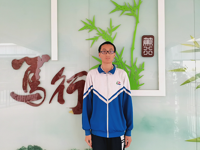 高二10班-张天奕.png