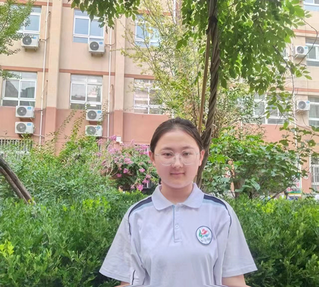 高一1班博学少年：摆娟.png