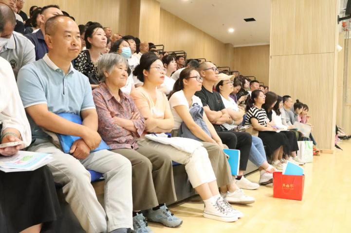 家长会场5