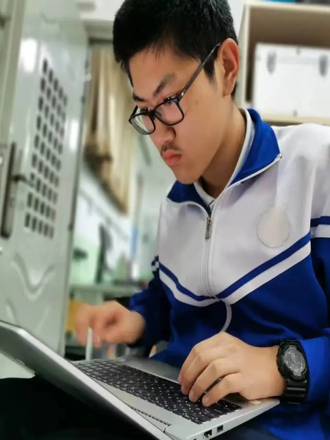学霸1转换后_1 (4).png