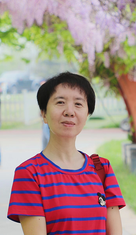 孙爱荣老师1.png