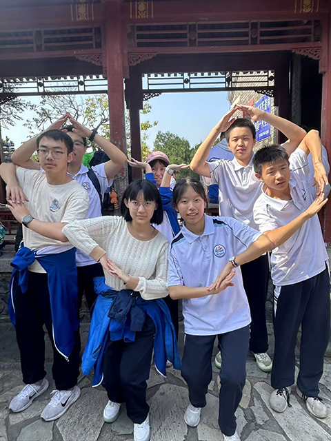 高二香山实践活动_图片12.png