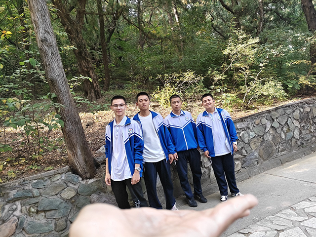 高二香山实践活动_图片2.png