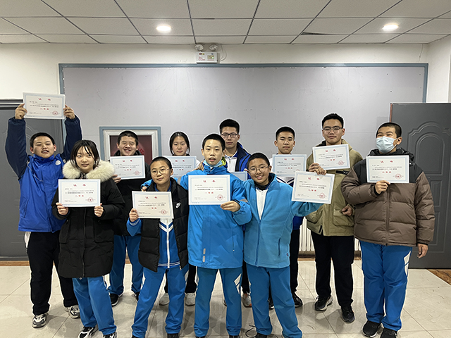照片-电子社团凭技显 二中赛场载誉归—昌平二中教育集团电子社团喜报_图12.png