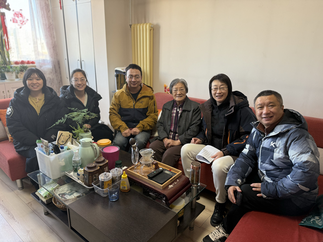 慰问照片_4.png