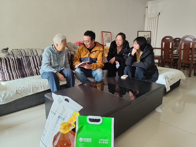 慰问照片_24.png