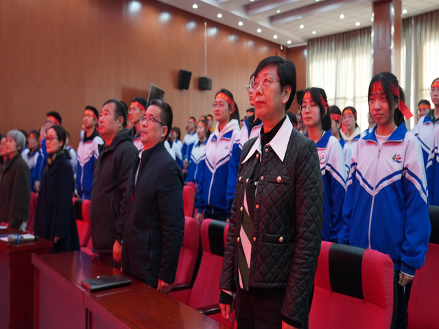 百日砺剑酬壮志  六月试锋展雄姿——昌平二中回龙观校区召开2025届高三百日誓师大会图片_图5.png