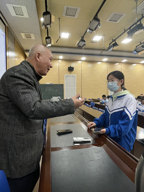 图4.jpg