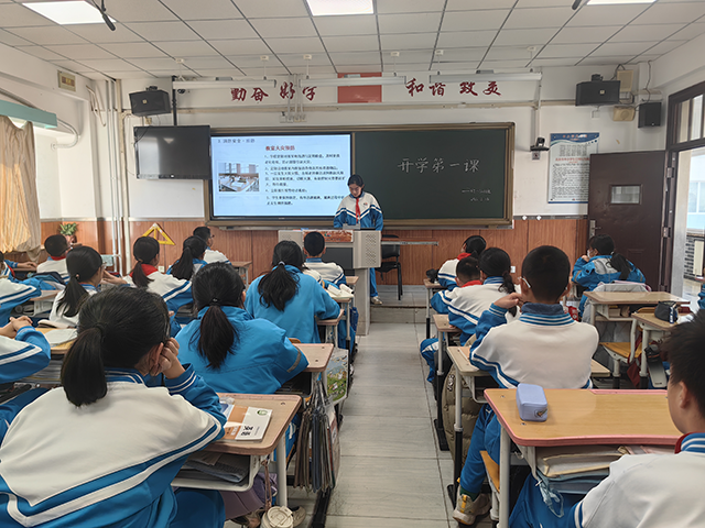 2025年春季开学交通安全教育信息照片_图片7.png