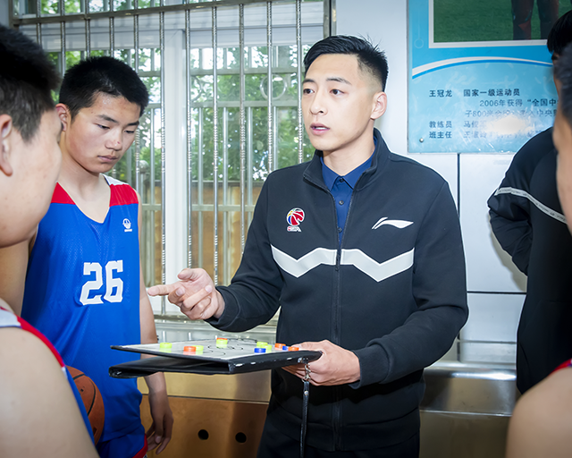 回龙观校区男篮_图4.png