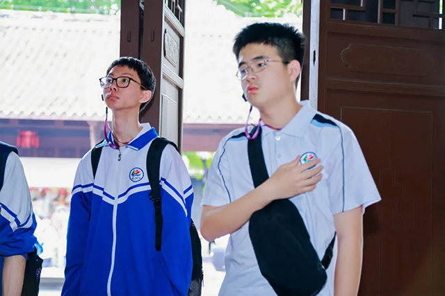 高一研学归途2025_20250502_223937_027.png
