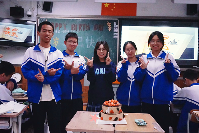 【高考倒计时Day4】这一站，也是一绽——请查收这一份来自高三班主任的专属祝福_2班_5.png