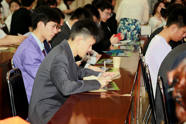 毕业典礼照片_32.png