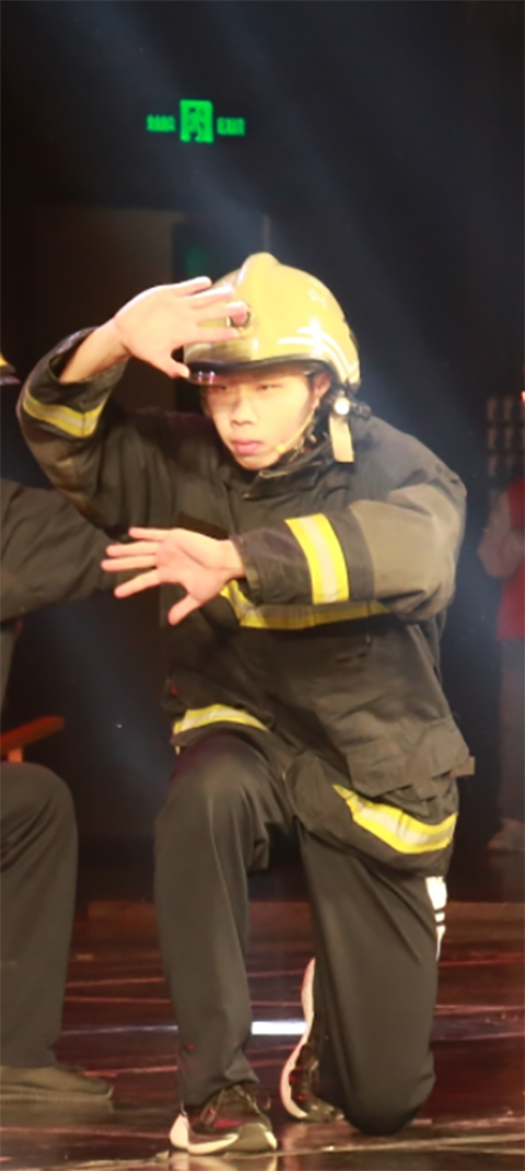 从昌平二中1+3班出发，大展宏图！_3.png