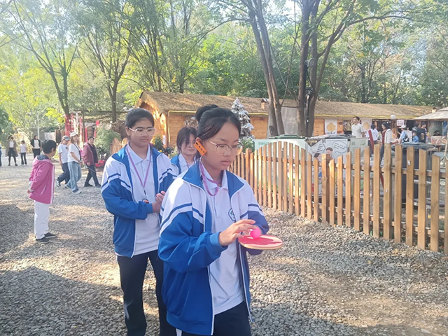 同心迎双节_20251009_083933_041.png