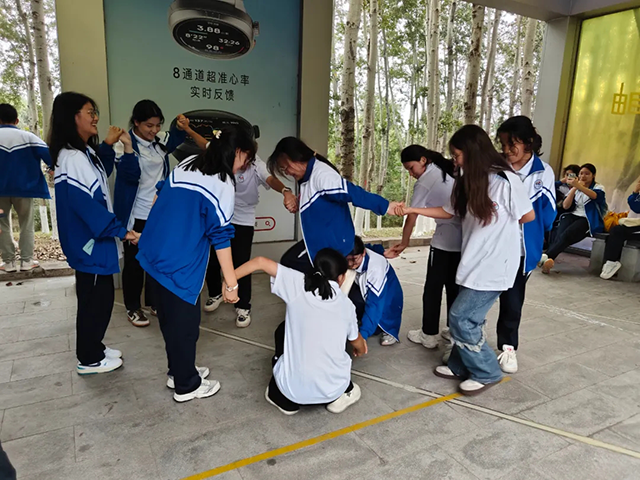 同心迎双节_20251009_083933_024.png