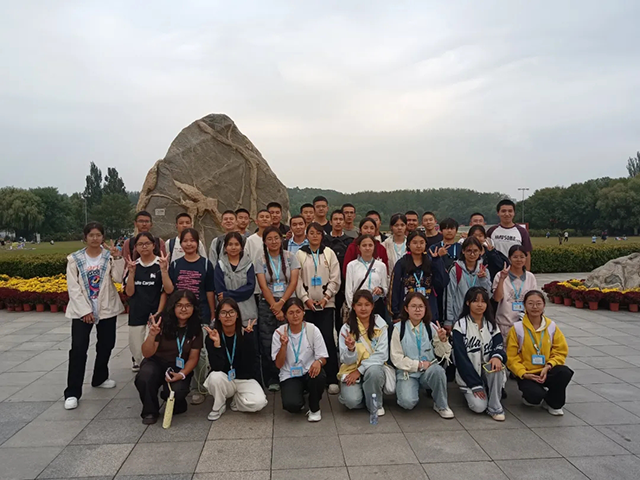 同心迎双节_20251009_083933_008.png