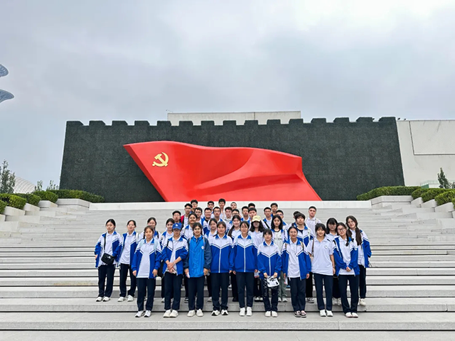 同心迎双节_20251009_083933_011.png