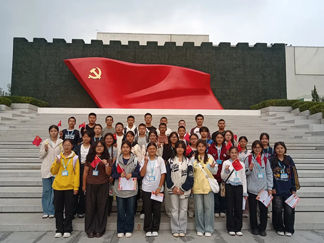 同心迎双节_20251009_083933_006.png