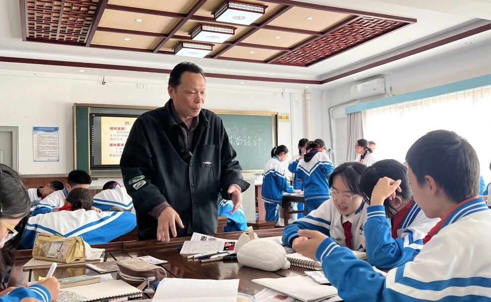 762f598be07fffb7221388398e5519e1