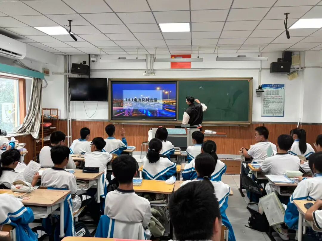 5b549a9d9d0a0413e959b72450b3612c