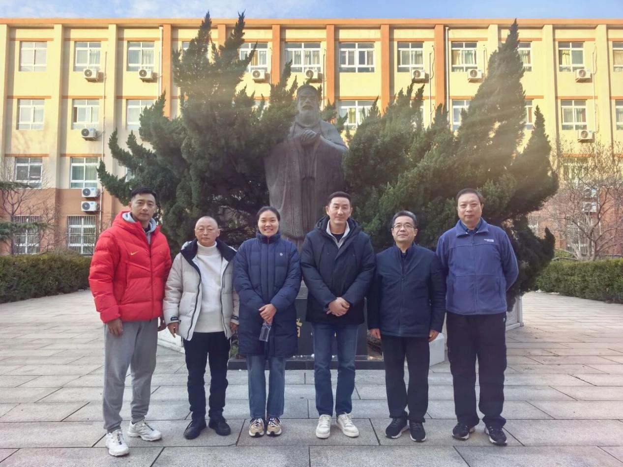 18cf2bded0483386af97570d33b1467d