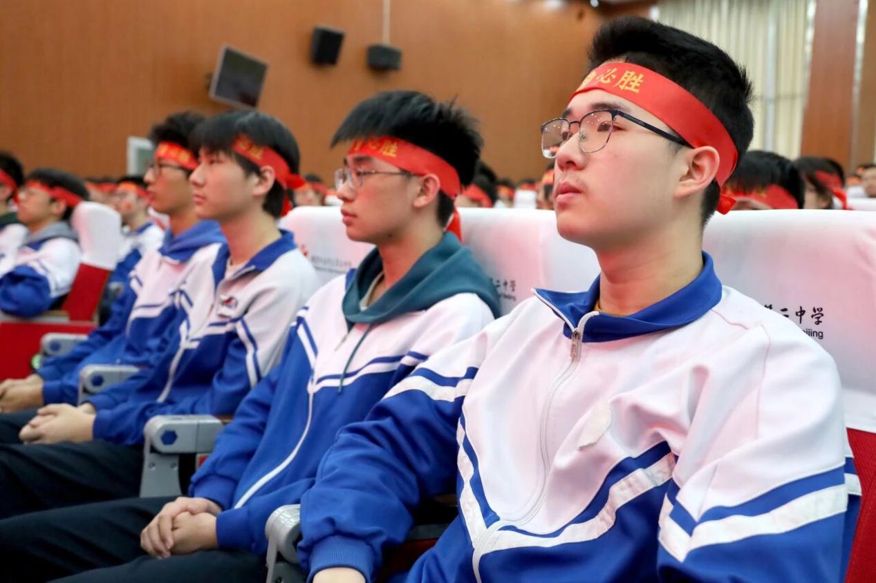 649a5a96fc43f1f718e593f3cf983af8