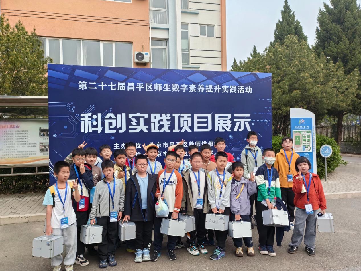 11774510120f74cf61c989ade12942b5