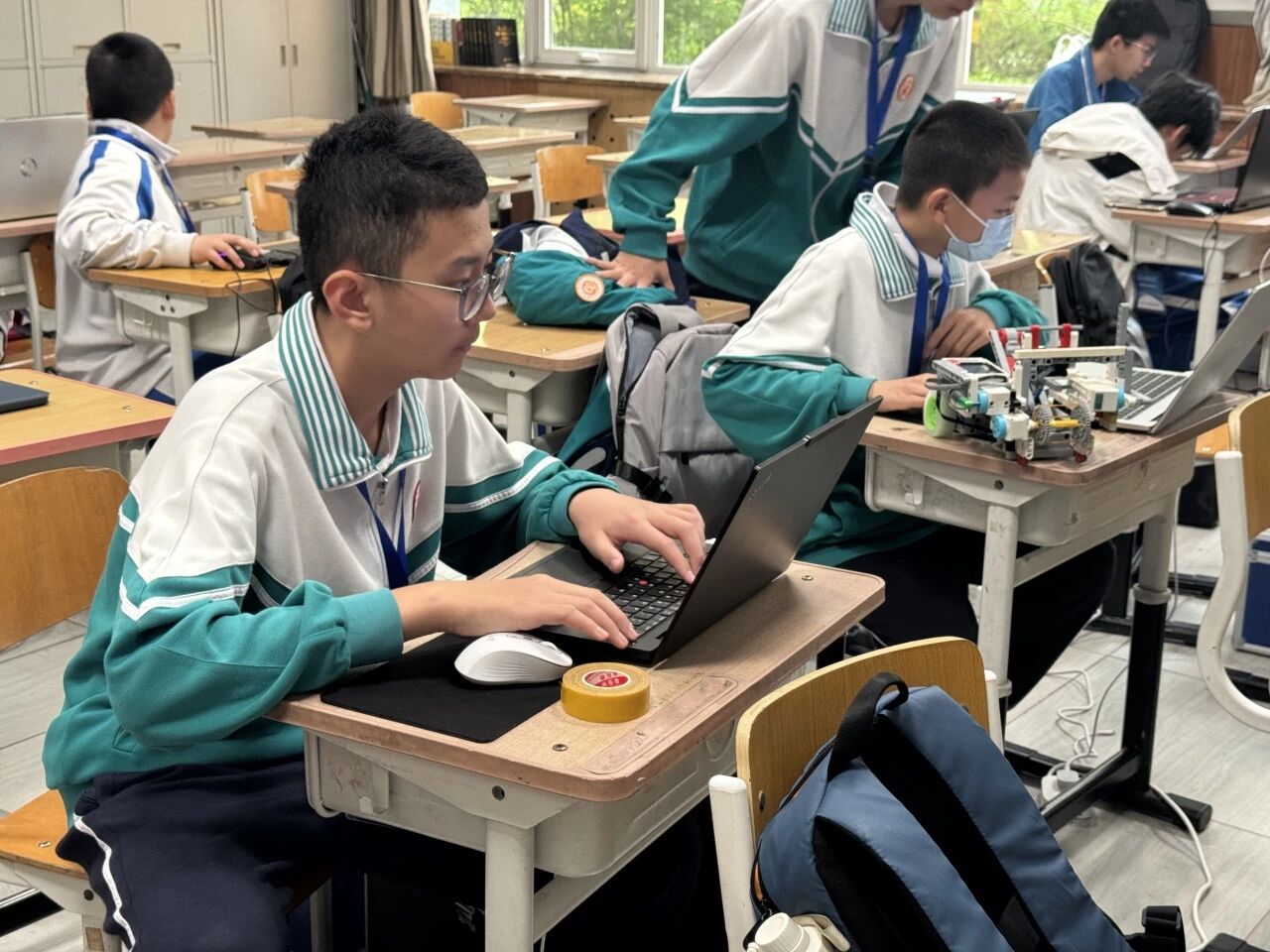 ce93743e2eb2926563901ac6f22084e7