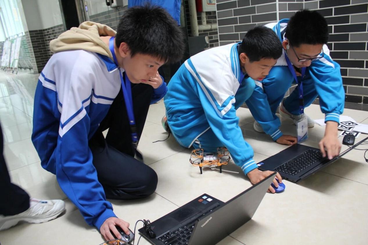 14cabcf96703f704f4b71f4849c1bc55